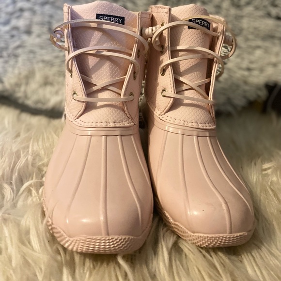 Practically new - Picture 1 of 4